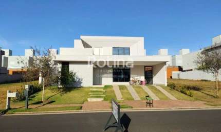 Casa Condomínio Fechado para alugar, 3 quartos, Granja Marileusa - Uberlândia/MG - Rotina Imobiliária