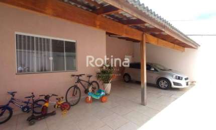 Casa para alugar, 3 quartos, Alto Umuarama - Uberlândia/MG - Rotina Imobiliária