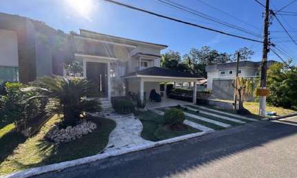 Se você busca, conforto, segurança e contato com a natureza, essa é a casa ideal para você!