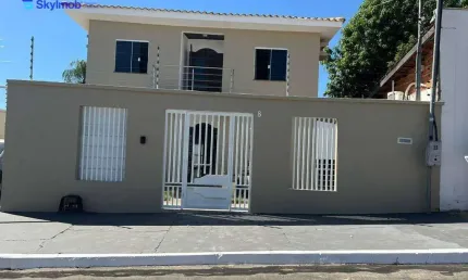 Sobrado residencial ou  Comercial  com 4 quartos, sendo 2 suites para alugar, 350 m² por R$ 9.795/mês - Jardim Itália - Cuiabá/MT