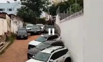 IMÓVEL COMERCIAL COM ESTACIONAMENTO À VENDA NO CENTRO DE CUIABÁ