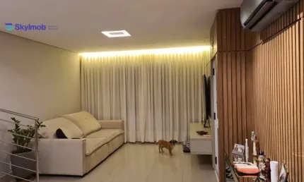 Casa com 4 dormitórios à venda, 180m² por R$ 1.100.000