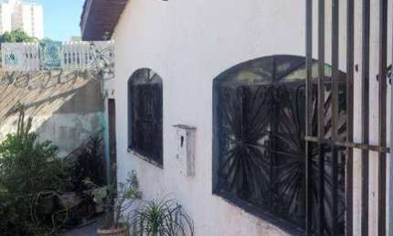 Casa com 4 dormitórios para alugar, 120 m² por R$ 1.600,00/mês - Araés - Cuiabá/MT