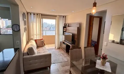 Apartamento Aconchegante de 2 Dormitórios na Zona Norte - Cond. com Piscina