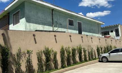 Sobrado Comercial para Locação - Localização Privilegiada!