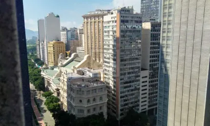 Apartamento com 1 quarto à venda na Rua do Resende, Centro, Rio de Janeiro, 20 m2 por R$ 152.900