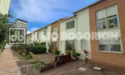 Casa em condomínio fechado com 2 quartos à venda na rua do catete, catete, rio de janeiro, 84 m2 por r$ 980.000