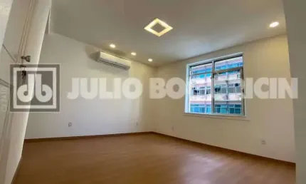 Apartamento com 2 quartos à venda na Rua Bolivar, Copacabana, Rio de Janeiro, 80 m2 por R$ 899.000