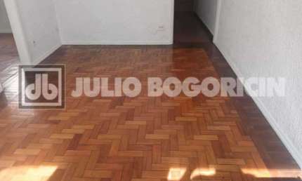 Apartamento com 2 quartos à venda na Rua Frolick, São Cristóvão, Rio de Janeiro, 52 m2 por R$ 255.000