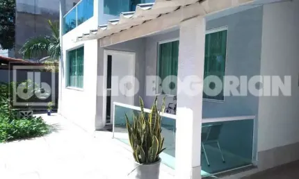 Casa com 5 quartos à venda na Rua Ipiaba, Cacuia, Rio de Janeiro, 214 m2 por R$ 870.000