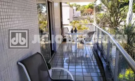 Apartamento com 4 quartos à venda na Rua Apereia, Jardim Guanabara, Rio de Janeiro, 210 m2 por R$ 900.000
