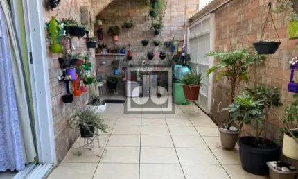 Casa em condomínio fechado com 3 quartos à venda na Rua Albert Sabin, Portuguesa, Rio de Janeiro, 106 m2 por R$ 770.000