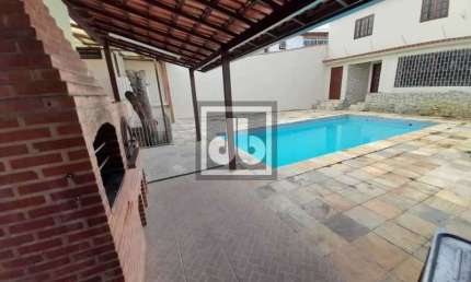 Casa em condomínio fechado com 5 quartos à venda na Rua Antônio País de Sande, Jardim Guanabara, Rio de Janeiro, 365 m2 por R$ 950.000