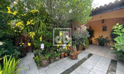 Casa em condomínio fechado com 4 quartos à venda na Rua Vital Fontoura, Bancários, Rio de Janeiro, 228 m2 por R$ 680.000