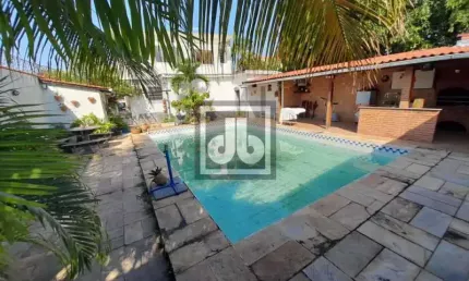 Casa em condomínio fechado com 3 quartos à venda na Rua Brigadeiro Newton Braga, Freguesia (Ilha do Governador), Rio de Janeiro, 450 m2 por R$ 850.000