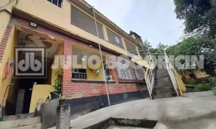 Casa com 4 quartos à venda na Rua Pracinha Cesário Aguiar, Pitangueiras, Rio de Janeiro, 308 m2 por R$ 650.000