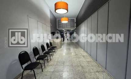 Sala comercial com 1 sala à venda na Estrada da Cacuiá, Cacuia, Rio de Janeiro, 35 m2 por R$ 135.000