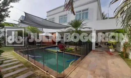 Casa com 4 quartos à venda na Rua Dom Emanuel Gomes, Jardim Guanabara, Rio de Janeiro, 260 m2 por R$ 2.350.000