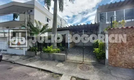 Casa com 2 quartos à venda na Rua Correia e Castro, Jardim Guanabara, Rio de Janeiro, 225 m2 por R$ 850.000