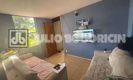 Apartamento com 3 quartos à venda na rua frei inocêncio, praia da bandeira, rio de janeiro, 57 m2 por r$ 200.000