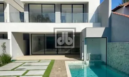 Casa em condomínio fechado com 5 quartos à venda na Rua Mário Albuquerque, Barra da Tijuca, Rio de Janeiro, 380 m2 por R$ 3.790.000