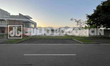 Terreno em condomínio fechado à venda na Rua Louise Visconti, Barra da Tijuca, Rio de Janeiro, 1001 m2 por R$ 3.300.000