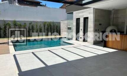 Casa em condomínio fechado com 5 quartos à venda na Rua Ivaldo de Azambuja, Barra da Tijuca, Rio de Janeiro, 400 m2 por R$ 5.200.000