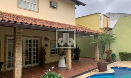 Casa em condomínio fechado com 4 quartos à venda na Rua Maria José Lacerda, Freguesia (Jacarepaguá), Rio de Janeiro, 411 m2 por R$ 1.168.400