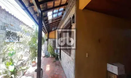 Casa em condomínio fechado com 5 quartos à venda na Rua Sericita, Freguesia (Jacarepaguá), Rio de Janeiro, 220 m2 por R$ 500.000