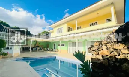 Casa em condomínio fechado com 5 quartos à venda na Rua Geraldo Martins Ourivio, Taquara, Rio de Janeiro, 584 m2 por R$ 1.580.000