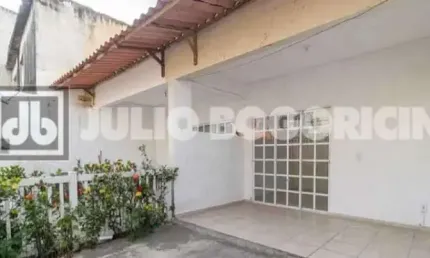 Casa em condomínio fechado com 4 quartos à venda na Rua Edgard Werneck, Freguesia (Jacarepaguá), Rio de Janeiro, 160 m2 por R$ 397.000