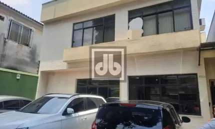 Sala comercial com 9 salas à venda na Estrada dos Três Rios, Freguesia (Jacarepaguá), Rio de Janeiro, 269 m2 por R$ 1.590.000