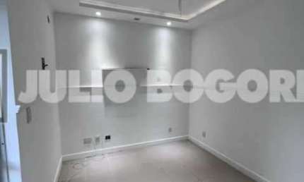 Casa em condomínio fechado com 3 quartos à venda na Rua Dona Flor, Anil, Rio de Janeiro, 104 m2 por R$ 560.000