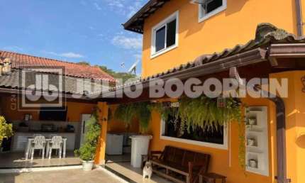Casa em condomínio fechado com 5 quartos à venda na Rua Nelson Chaves, Taquara, Rio de Janeiro, 287 m2 por R$ 695.000