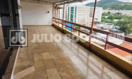 Casa em condomínio fechado com 5 quartos à venda na Rua Humberto Bastos, Taquara, Rio de Janeiro, 685 m2 por R$ 900.000