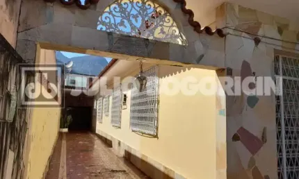 Casa em condomínio fechado com 5 quartos à venda na Rua General André Chaves, Anil, Rio de Janeiro, 360 m2 por R$ 765.000