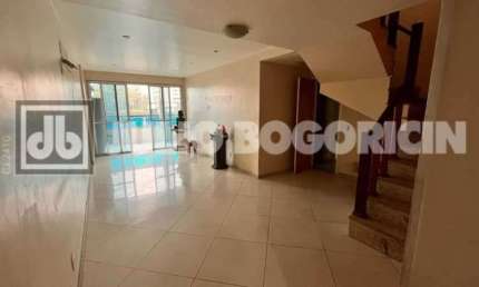 Cobertura com 4 quartos à venda na Rua Francisca Sales, Freguesia (Jacarepaguá), Rio de Janeiro, 241 m2 por R$ 800.000