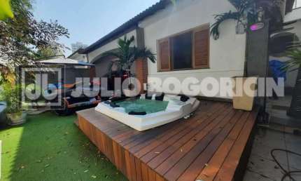 Casa com 4 quartos à venda na Rua Olímpia do Couto, Pechincha, Rio de Janeiro, 226 m2 por R$ 1.932.000