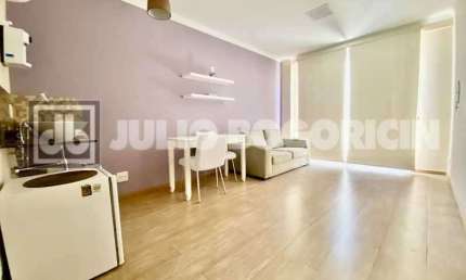 Sala comercial à venda na Avenida Geremário Dantas, Freguesia (Jacarepaguá), Rio de Janeiro, 28 m2 por R$ 120.000