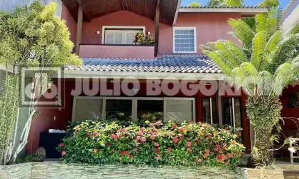 Casa em condomínio fechado com 3 quartos à venda na Rua Carlos Soares Pereira, Jacarepaguá, Rio de Janeiro, 269 m2 por R$ 1.210.000