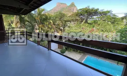 Casa em condomínio fechado com 4 quartos à venda na Rua Calheiros Gomes, Barra da Tijuca, Rio de Janeiro, 301 m2 por R$ 2.600.000