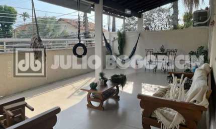 Casa em condomínio fechado com 3 quartos à venda na Rua Jorge Figueiredo, Anil, Rio de Janeiro, 355 m2 por R$ 1.250.000