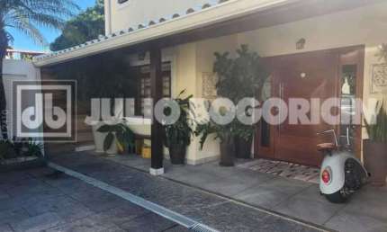 Casa em condomínio fechado com 4 quartos à venda na Rua Oscar Lopes, Anil, Rio de Janeiro, 186 m2 por R$ 1.270.000