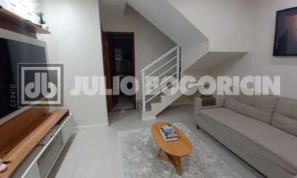 Casa com 2 quartos à venda na Rua Potirendaba, Vila Valqueire, Rio de Janeiro, 134 m2 por R$ 560.000