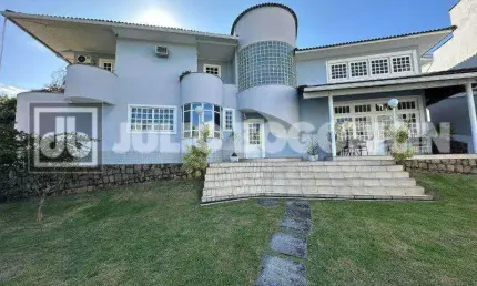 Casa em condomínio fechado com 4 quartos à venda na Rua Radialista Antônio Porto, Freguesia (Jacarepaguá), Rio de Janeiro, 263 m2 por R$ 1.700.000