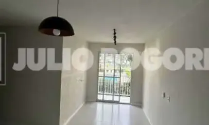 Apartamento com 2 quartos à venda na Estrada Rodrigues Caldas, Taquara, Rio de Janeiro, 52 m2 por R$ 216.000