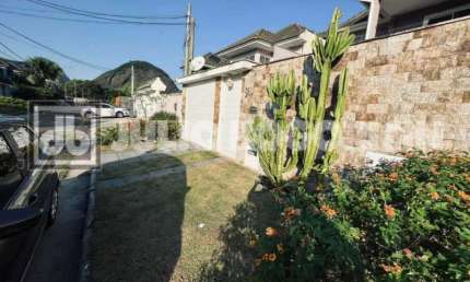 Casa em condomínio fechado com 3 quartos à venda na Rua Thays Pessoto, Vargem Pequena, Rio de Janeiro, 173 m2 por R$ 900.000