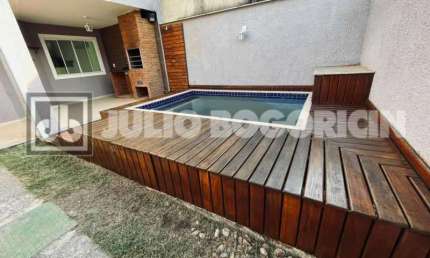 Casa em condomínio fechado com 3 quartos à venda na Rua Thays Pessoto, Vargem Pequena, Rio de Janeiro, 173 m2 por R$ 900.000
