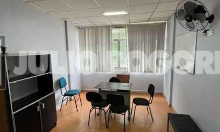 Sala comercial para alugar na Rua Constança Barbosa, Méier, Rio de Janeiro, 23 m2 por R$ 600