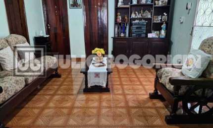 Casa com 3 quartos à venda na Rua Miguel Ângelo, Cachambi, Rio de Janeiro, 292 m2 por R$ 500.000